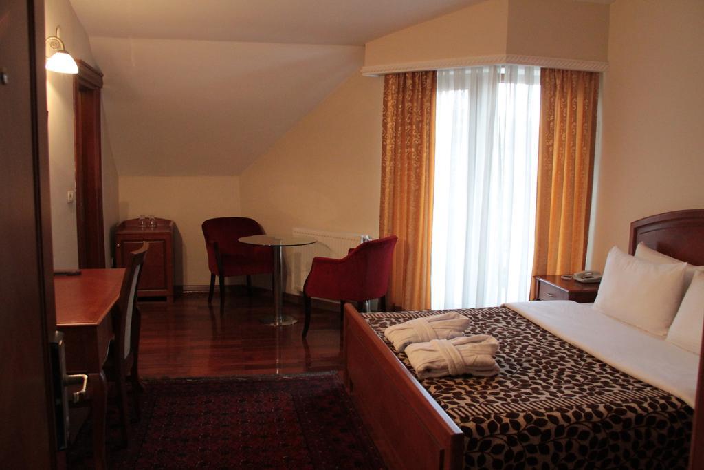 Florya Konagi Hotel Istanbul Ngoại thất bức ảnh